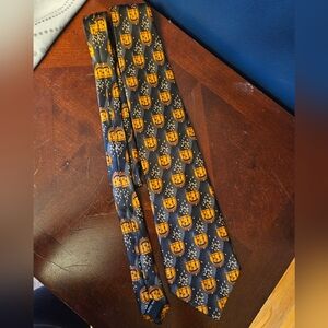 100% Silk Halloween Pumpkin Jack O Lantern Neck Tie